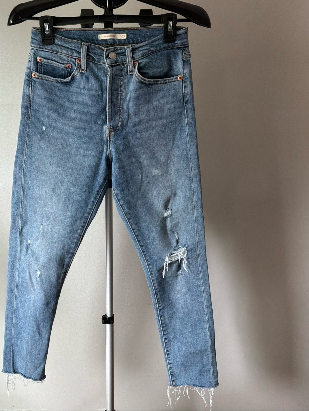 Levi's Wedgie Skinny Jeans Size 27 Blue Spice Distressed High Rise Blank R Tab